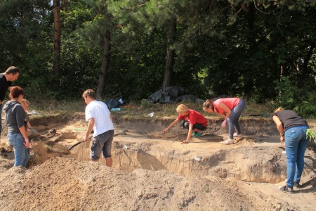 Click to zoom the picture.